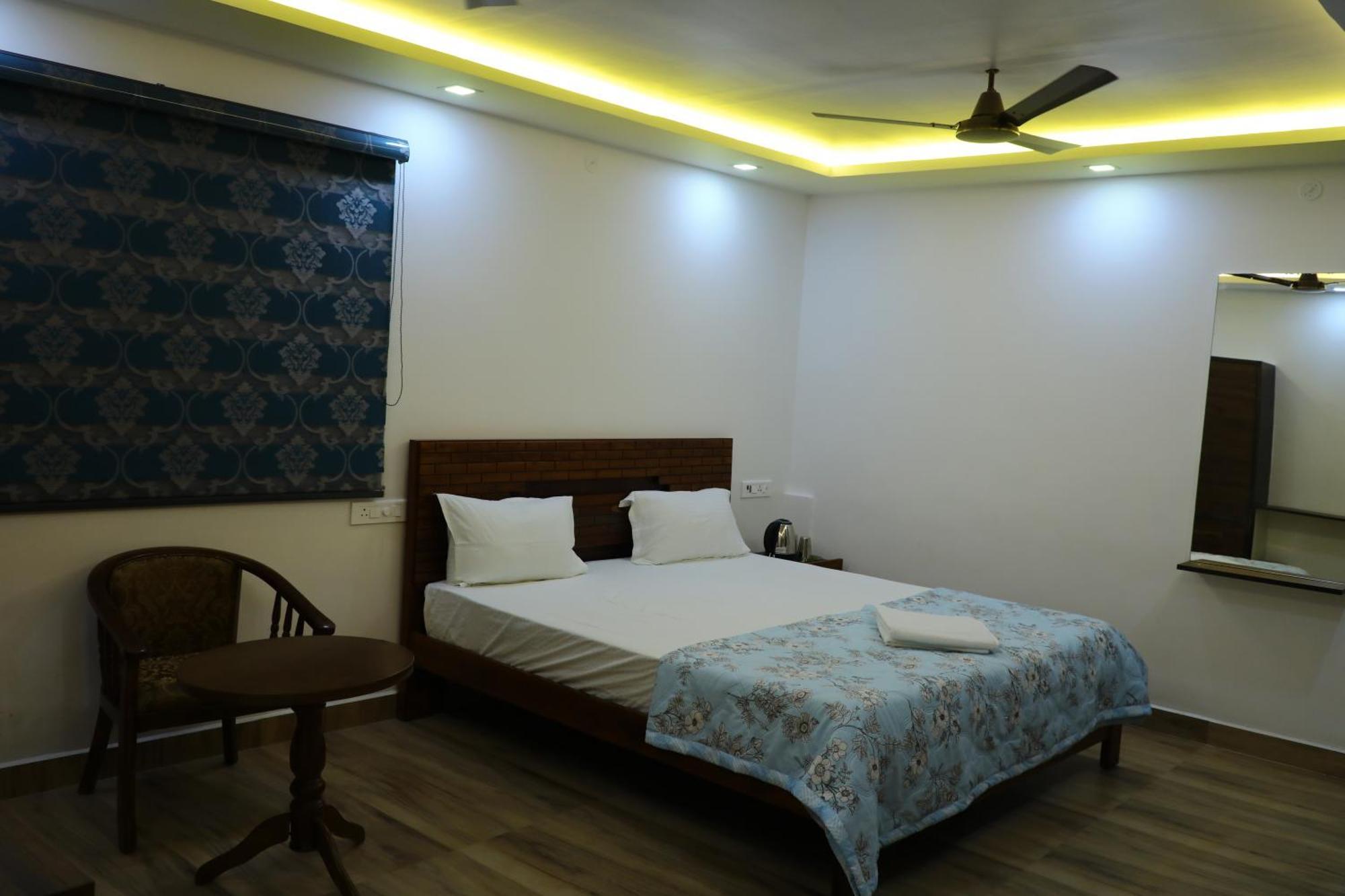 Jp Residency Hotel Yelagiri Exterior photo