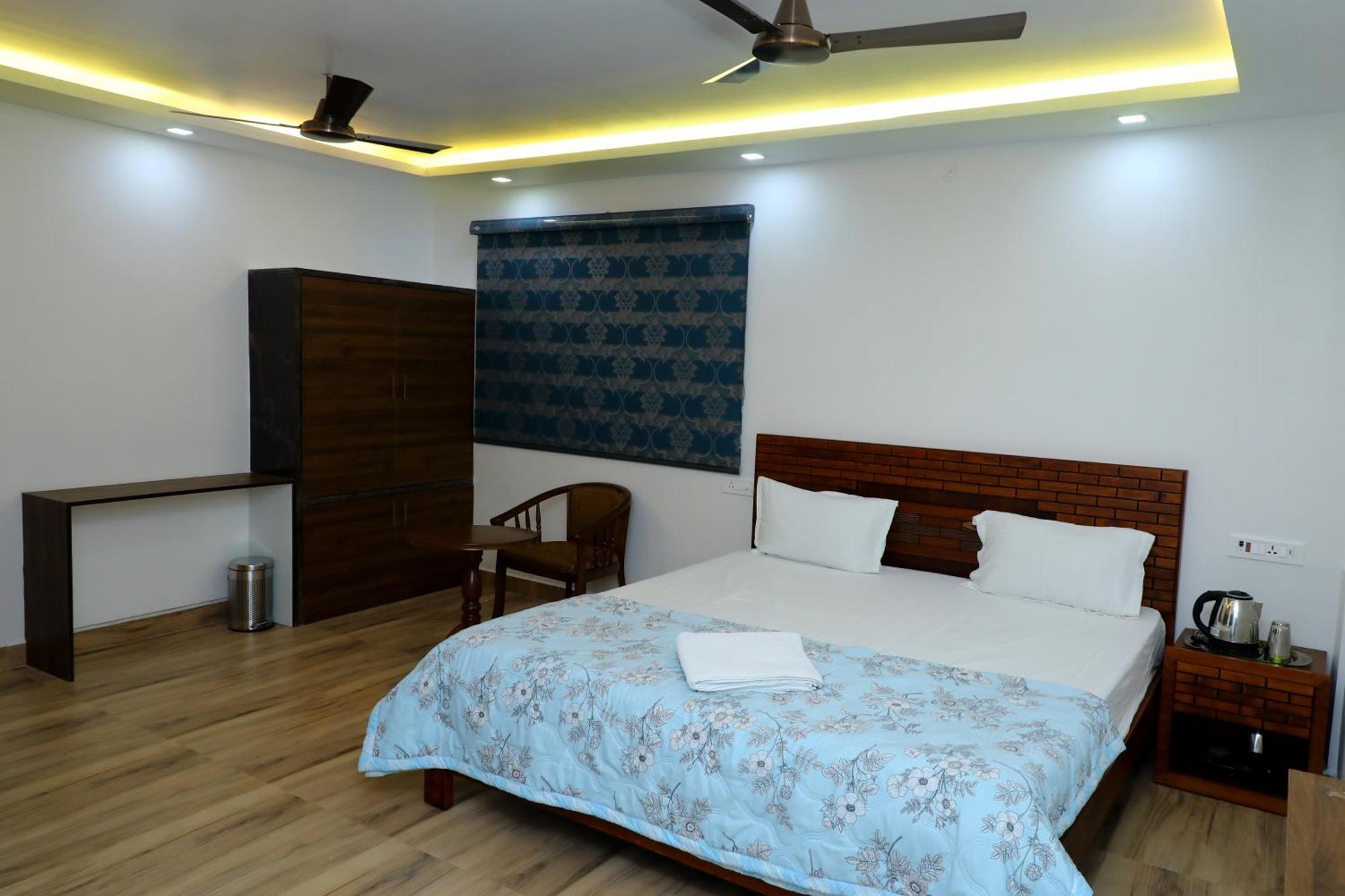 Jp Residency Hotel Yelagiri Exterior photo
