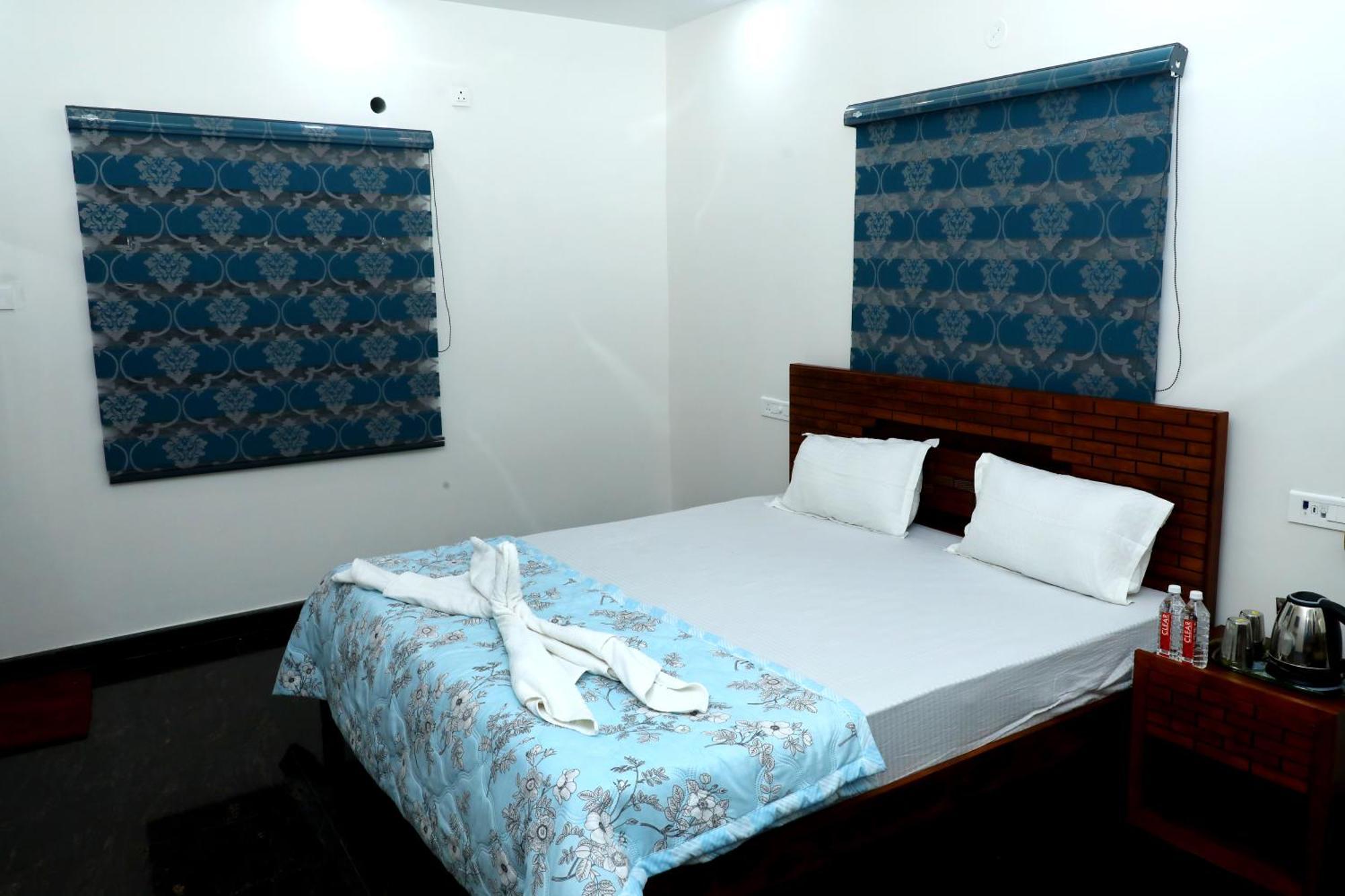 Jp Residency Hotel Yelagiri Exterior photo