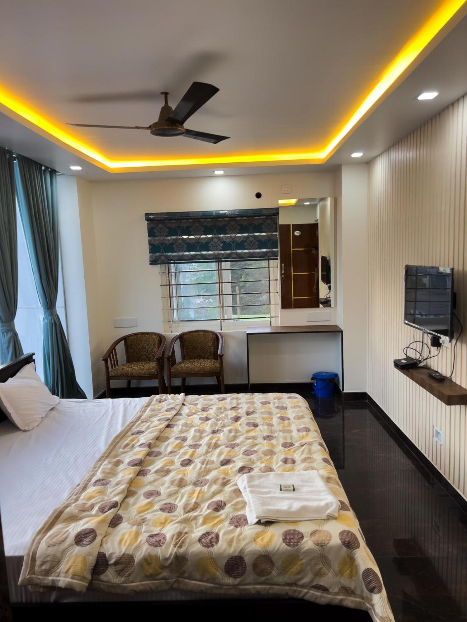 Jp Residency Hotel Yelagiri Exterior photo