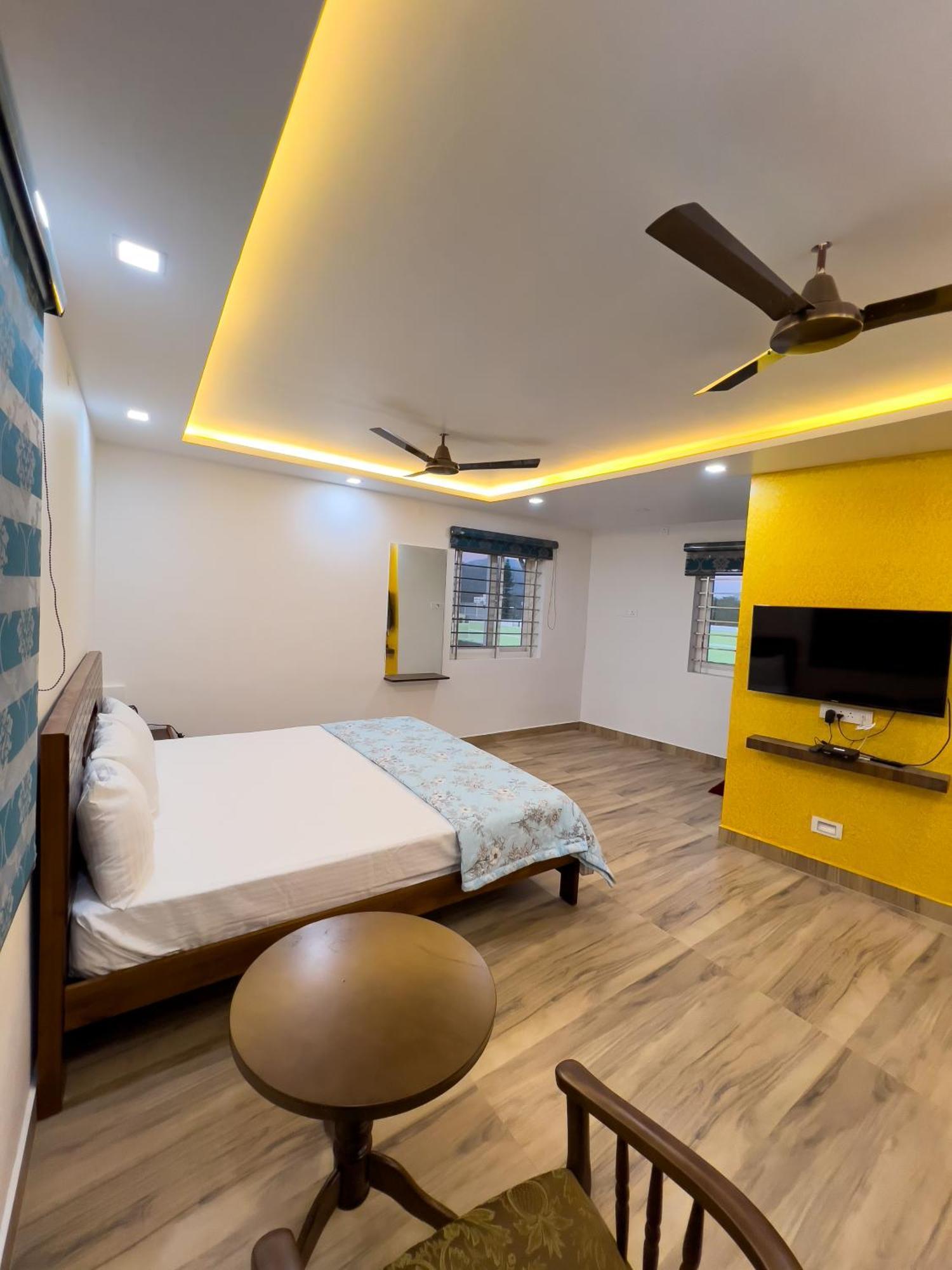 Jp Residency Hotel Yelagiri Exterior photo